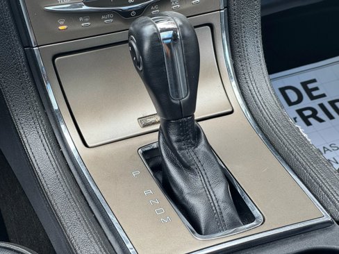 Used 2012 Lincoln MKX AWD image 26