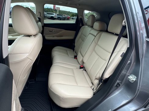 Used 2022 Nissan Murano SL w/ SL Moonroof Package image 18