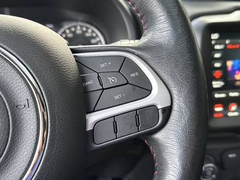 Used 2021 Jeep Renegade Trailhawk w/ Sun & Sound Group image 30