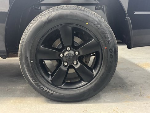 Used 2019 RAM 1500 Express w/ Wheel & Sound Group image 32
