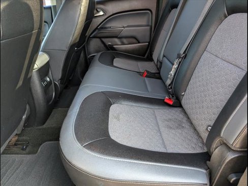 Used 2017 Chevrolet Colorado Z71 image 8