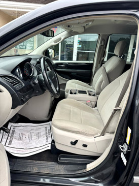 Used 2011 Chrysler Town & Country Touring w/ Entertainment Group #1 image 10