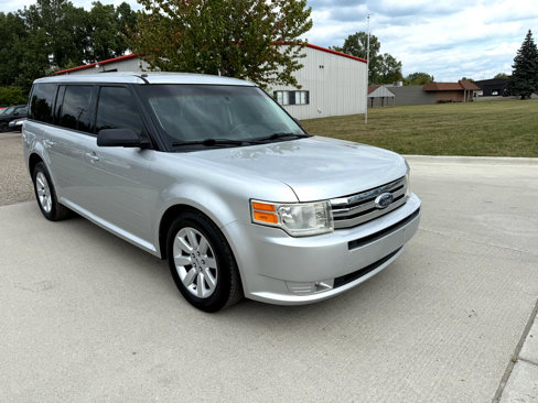 Used 2010 Ford Flex SE image 3