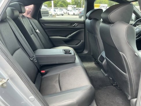 Used 2019 Honda Accord Sport image 14