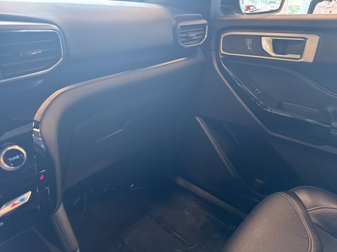 Used 2022 Ford Explorer ST w/ ST Street Pack image 37