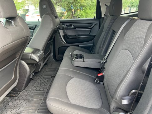Used 2017 Chevrolet Traverse LT image 23