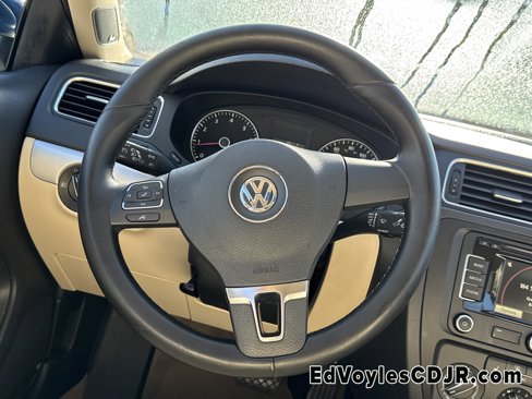 Used 2012 Volkswagen Jetta SEL image 28
