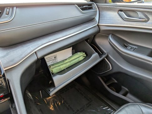 Used 2021 Jeep Grand Cherokee L Limited w/ MOPAR Finishing Package image 21