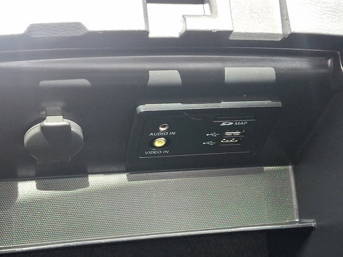 Used 2019 Nissan Pathfinder SL image 29