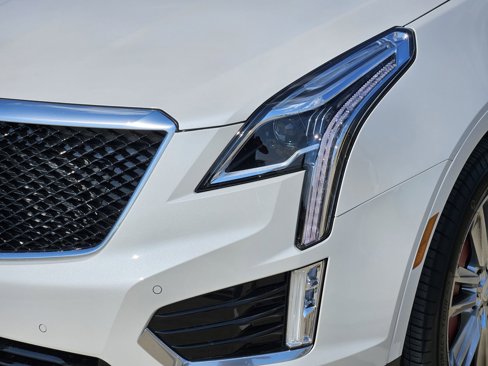 New 2025 Cadillac XT5 Sportv image 8