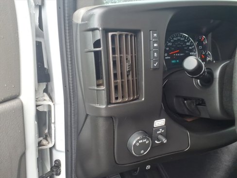 Used 2021 GMC Savana 3500 Extended w/ Power Convenience Package image 11