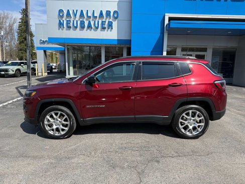 Used 2022 Jeep Compass Latitude image 8