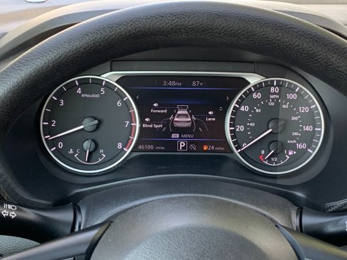 Used 2024 Nissan Sentra SV image 9
