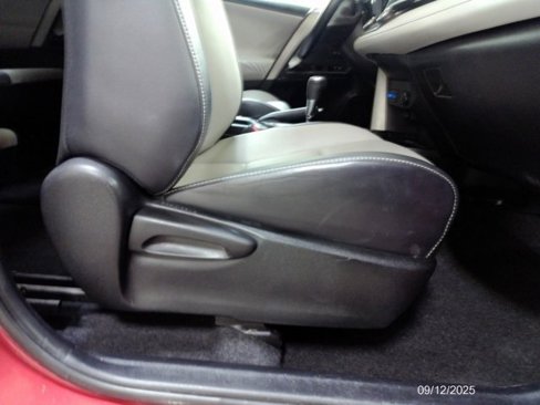 Used 2016 Toyota RAV4 Limited image 28