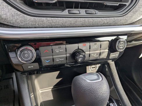 New 2025 Jeep Compass Sport image 20