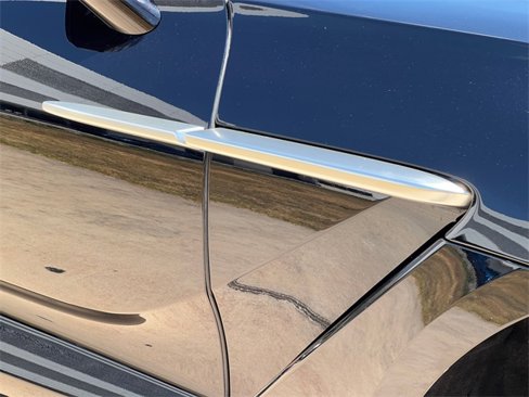 Used 2022 Aston Martin DBX image 21