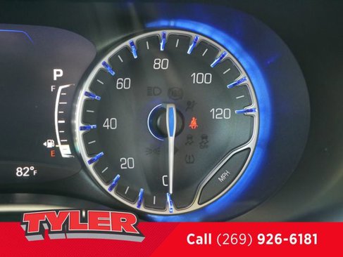 Used 2023 Chrysler Pacifica Touring-L image 49