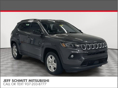 Used 2022 Jeep Compass Latitude image 1