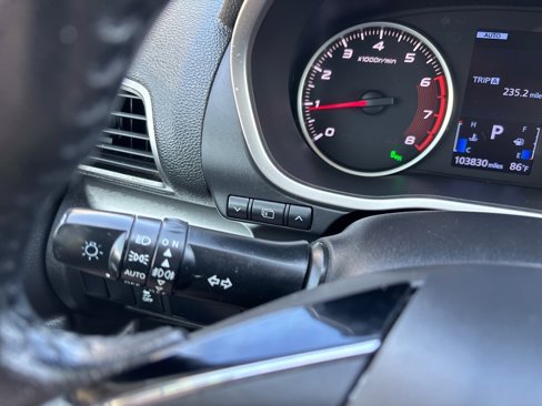 Used 2019 Mitsubishi Eclipse Cross SE image 13