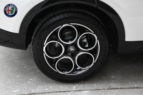 New 2025 Alfa Romeo Tonale image 28