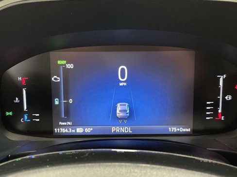 Used 2024 Ford Escape SE image 11