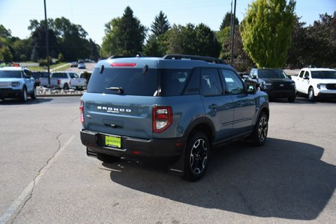 Used 2023 Ford Bronco Sport Outer Banks image 6
