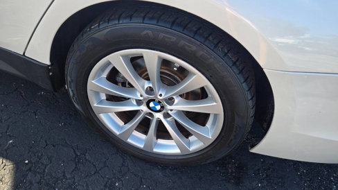 Used 2016 BMW 320i Sedan image 21