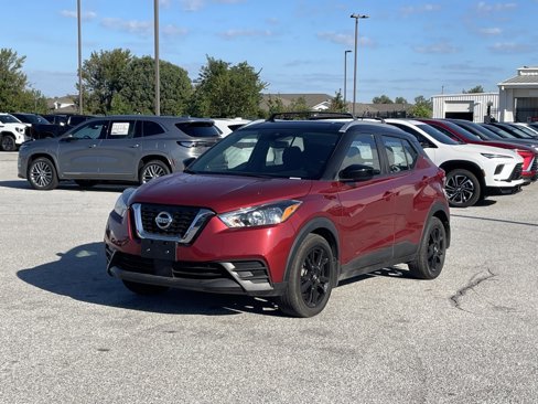 Used 2020 Nissan Kicks SV w/ Exterior Package image 3