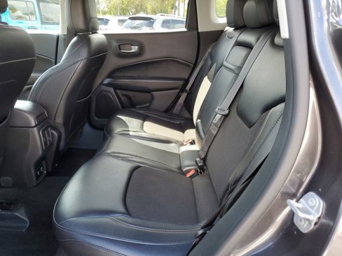 Used 2017 Jeep Compass Latitude w/ Popular Equipment Group image 11