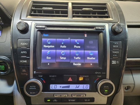 Used 2014 Toyota Camry XLE image 25