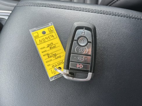 Used 2019 Ford Edge SEL w/ Equipment Group 201A image 22
