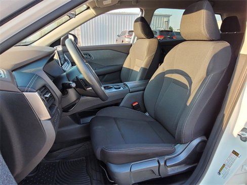 Used 2023 Nissan Rogue S image 8
