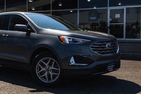 Used 2022 Ford Edge SEL image 3
