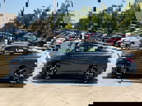Certified 2024 Hyundai Elantra Limited image 6
