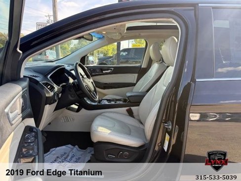 Used 2019 Ford Edge Titanium w/ Equipment Group 301A image 29