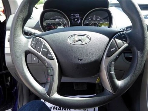 Used 2013 Hyundai Elantra GLS w/ Preferred Pkg image 13