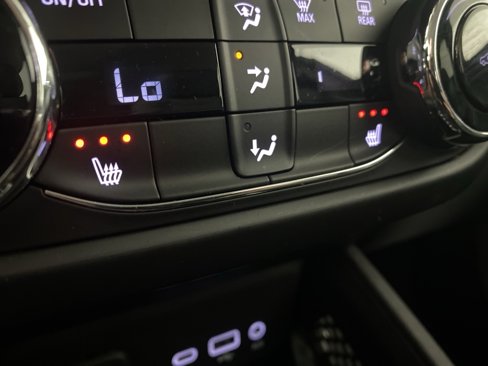 Used 2021 Chevrolet TrailBlazer LT w/ Convenience Package image 27