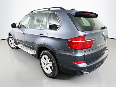 Used 2012 BMW X5 xDrive35d image 5