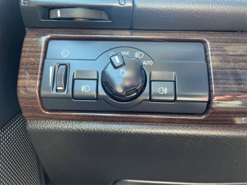 Used 2012 Land Rover LR2 HSE image 20