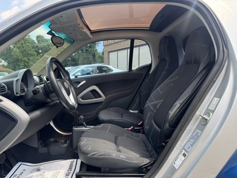 Used 2009 smart fortwo passion image 19
