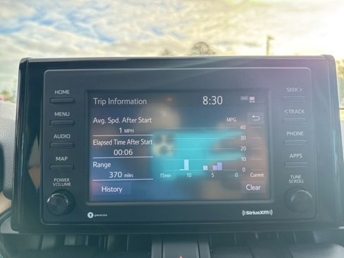 Used 2020 Toyota RAV4 XLE image 27