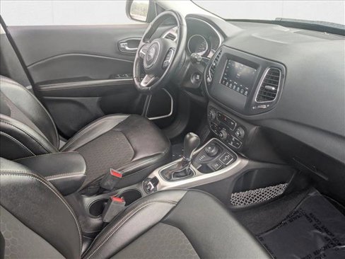 Used 2020 Jeep Compass Latitude w/ Cold Weather Group image 22