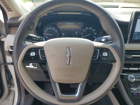 Used 2020 Lincoln Corsair Reserve w/ Equipment Group 201A image 14