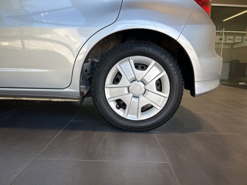Used 2012 Honda Fit image 31