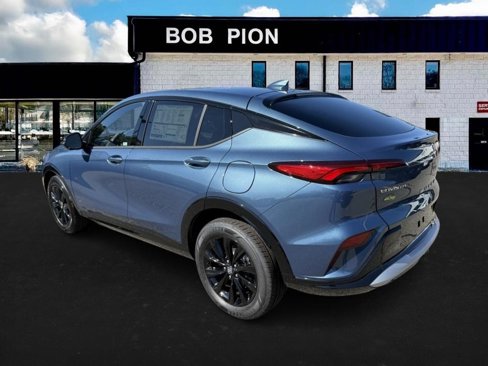 New 2026 Buick Envista Sport Touring image 3