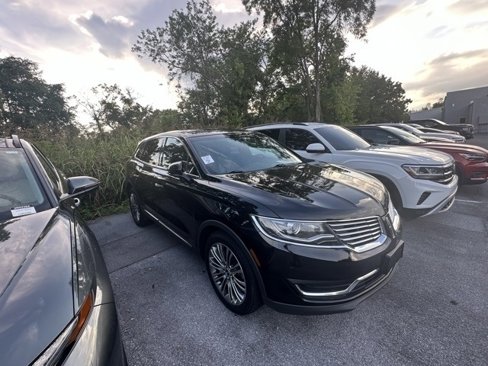 Used 2017 Lincoln MKX Reserve image 2