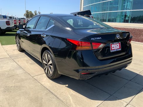 Used 2022 Nissan Altima 2.5 SV image 8