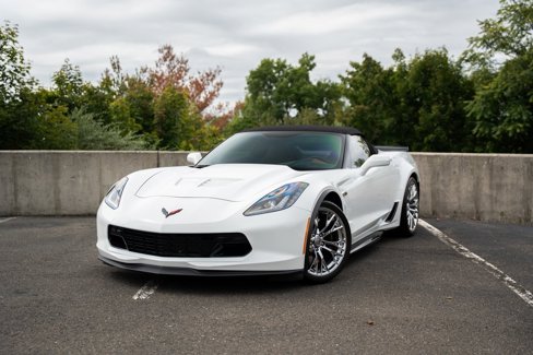 Used 2017 Chevrolet Corvette Z06 image 2