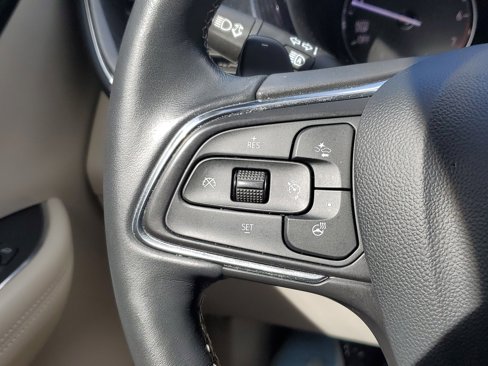 Used 2022 Buick Envision Essence w/ Safety Package image 24