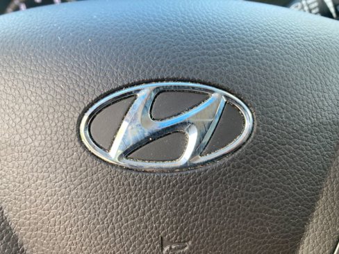 Used 2017 Hyundai Santa Fe Sport image 26